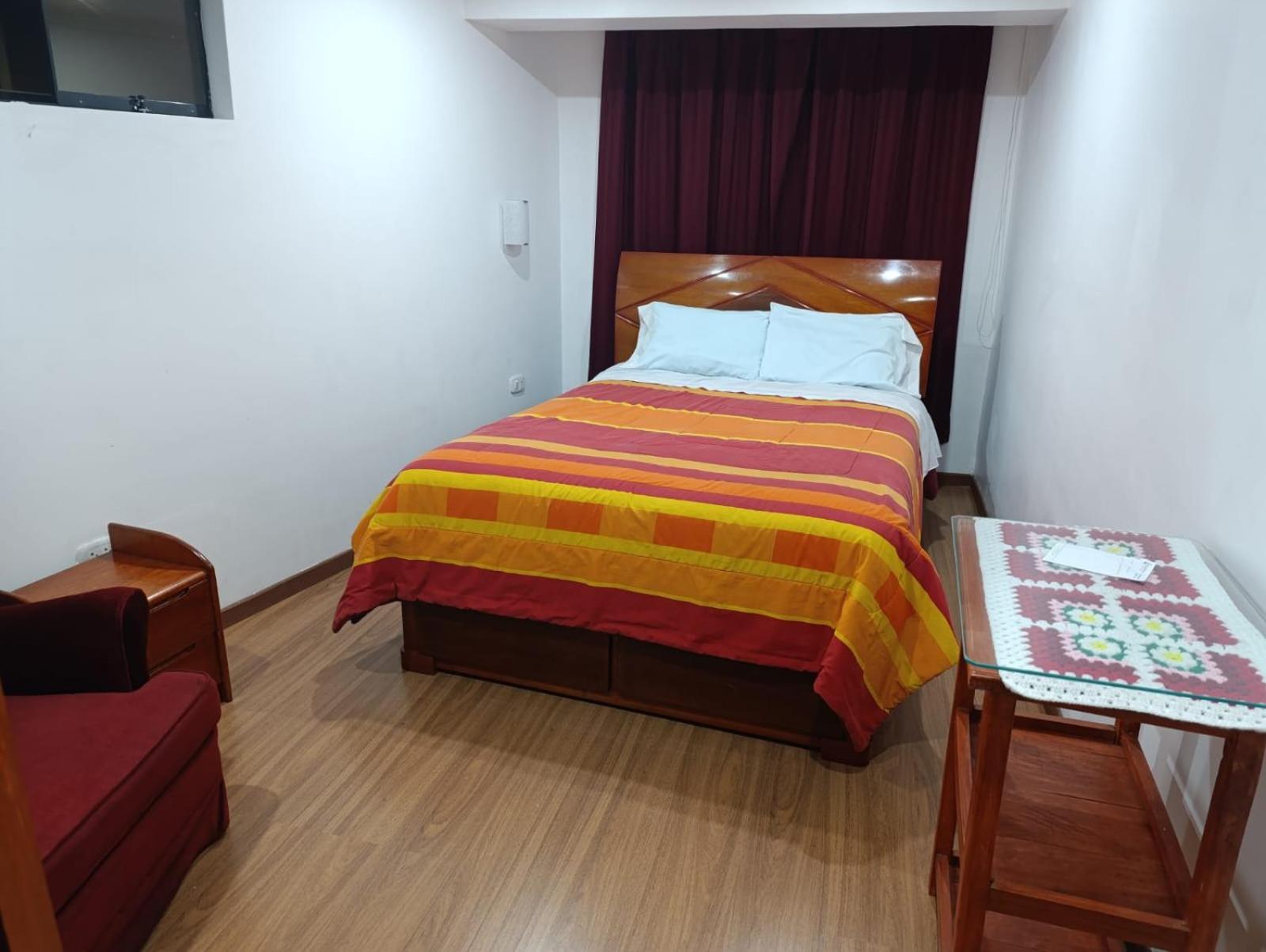 Hostal Lucerito Куско Екстер'єр фото
